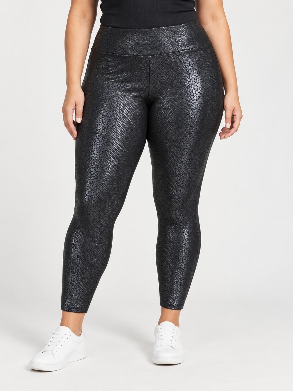 TORRID BLACK REPTILE ANIMAL PRINT LEGGINGS PLUS SZ 2X